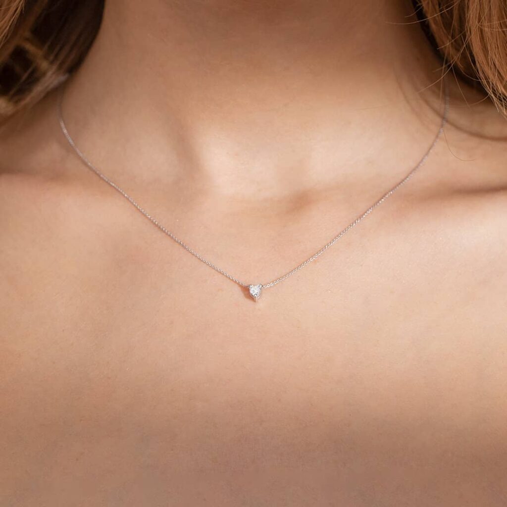 Collana punto luce taglio cuore - Diamanti Anversa